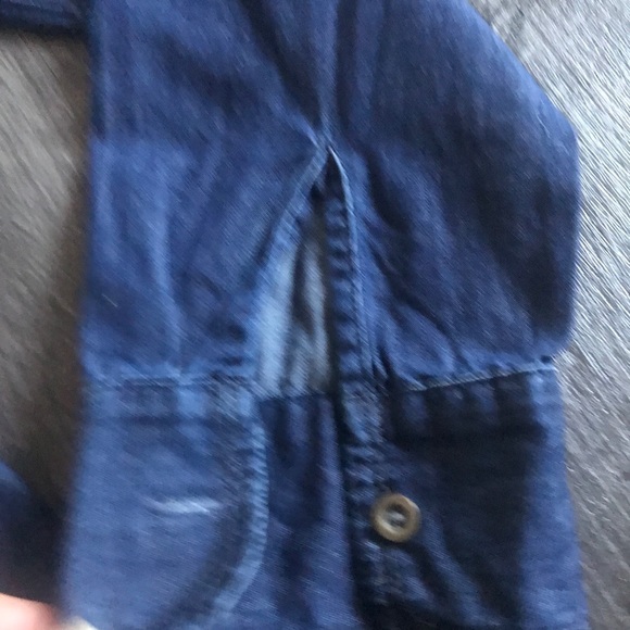 Banana Republic blue chambray button down shirt M - Picture 5 of 9